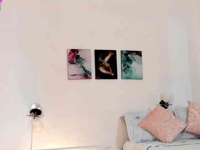 MelaniaRousse webcam