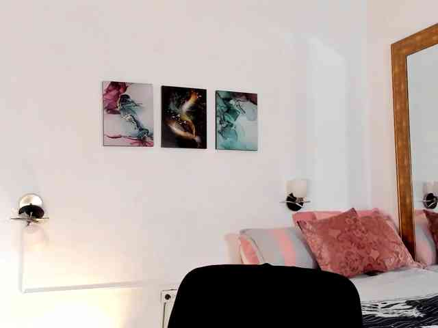 MelaniaRousse webcam