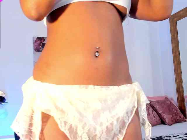 MelaniaRousse webcam