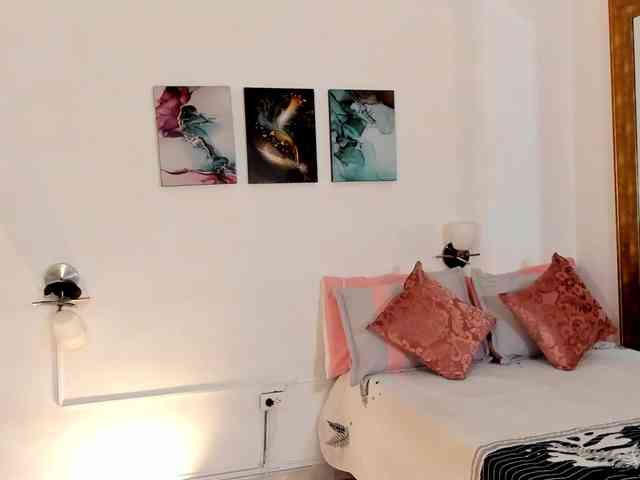 MelaniaRousse webcam
