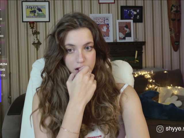 sarahsupershy from BongaCams is Freechat