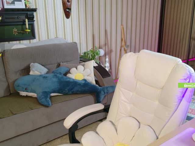 SarahSupershy live cam