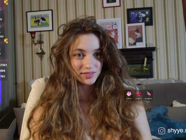 sarahsupershy from BongaCams is Freechat