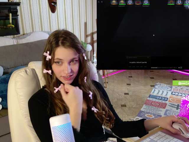 SarahSupershy's BongaCams show and profile