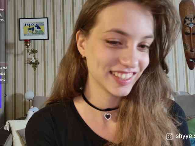SarahShy webcam