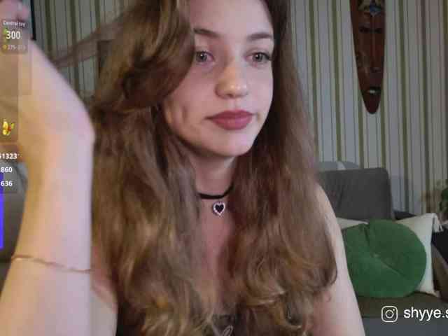 SarahShy webcam