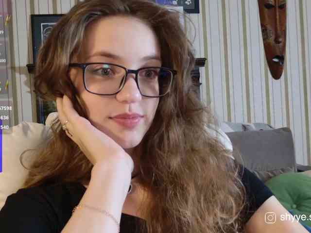 SarahShy webcam
