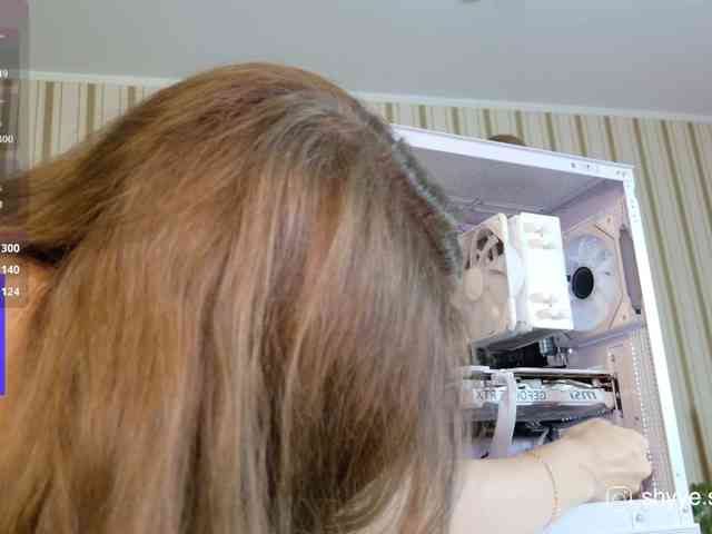 SarahShy webcam