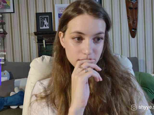 SarahShy webcam