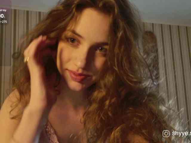 nude voyeur SarahSupershy