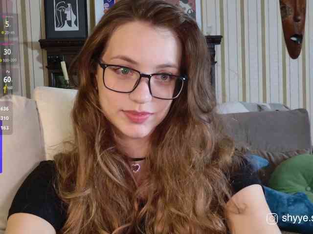 SarahShy webcam