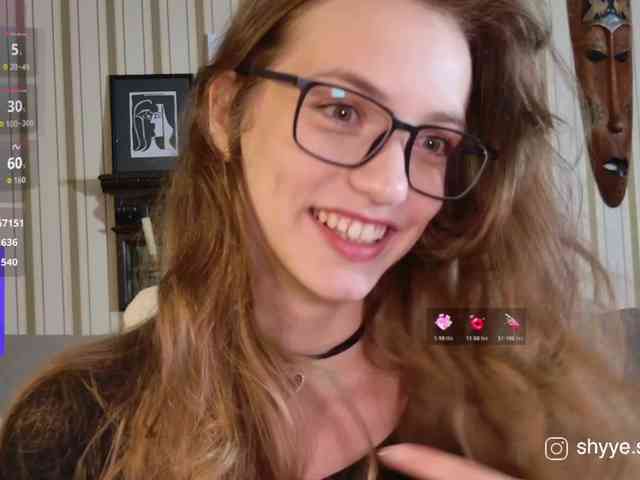 SarahShy webcam