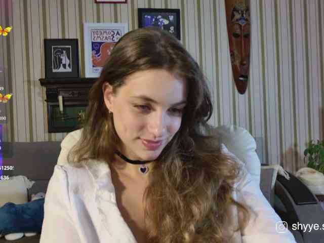 SarahShy webcam