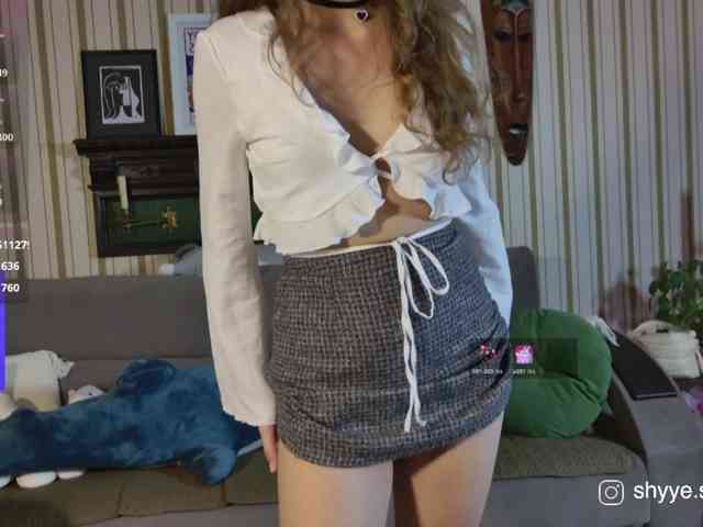 SarahShy webcam