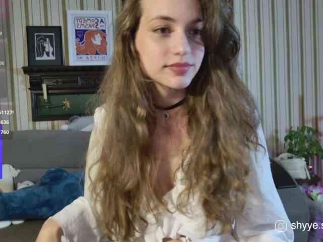 SarahShy webcam