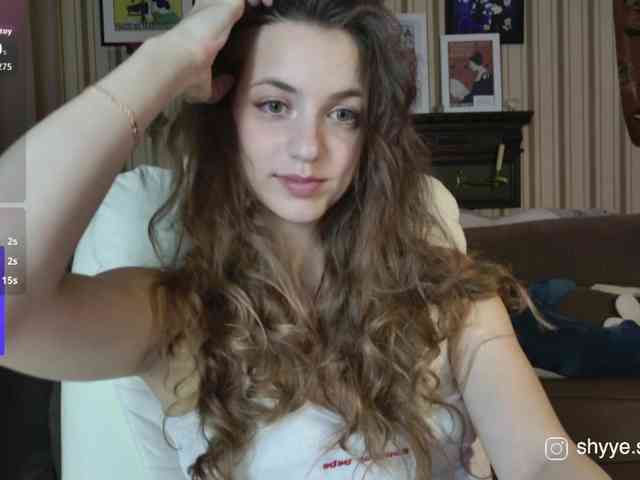 SarahShy webcam