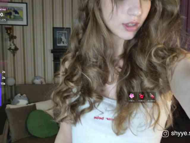 SarahShy webcam