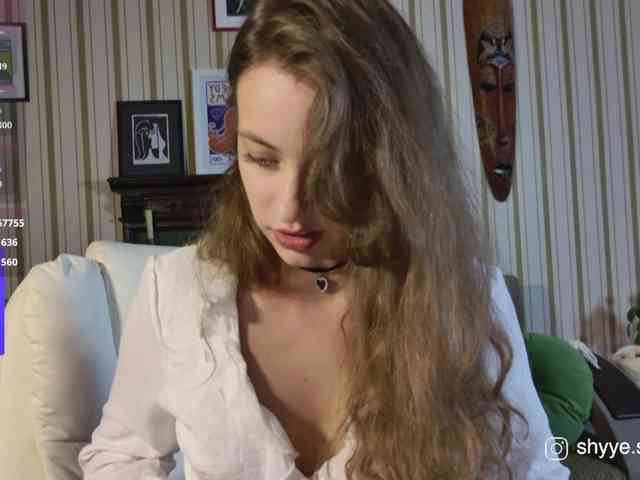 SarahShy webcam