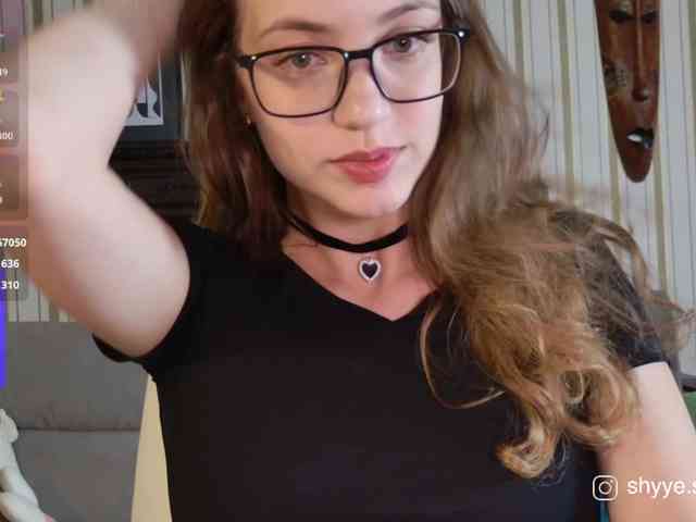 SarahShy webcam