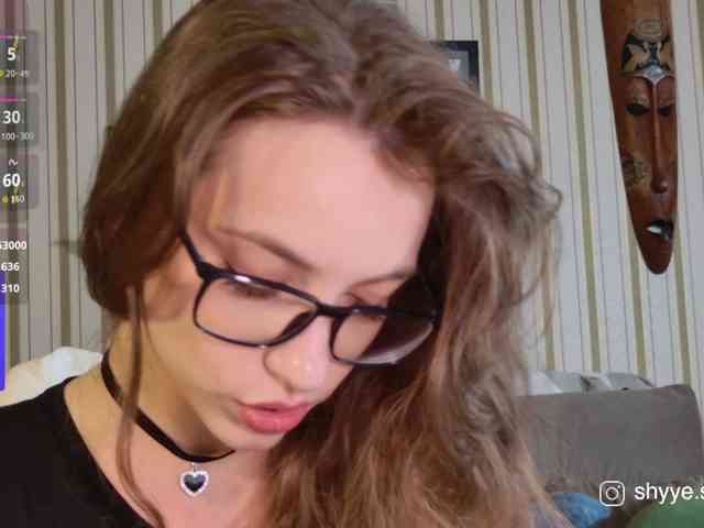 SarahShy webcam