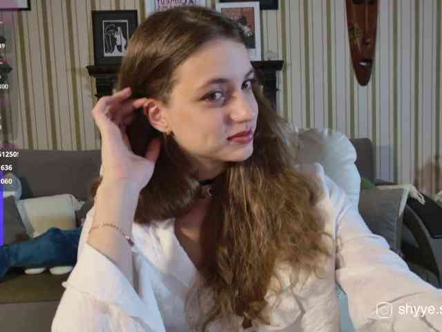 SarahShy webcam