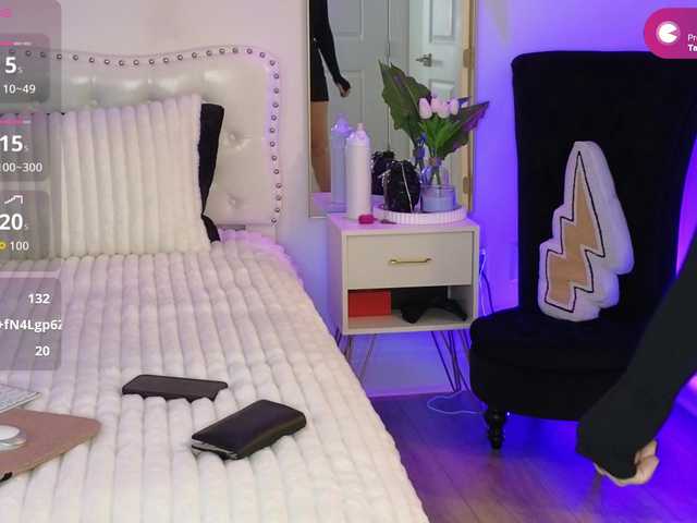 Violet888's BongaCams show and profile