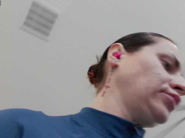 Violet888's BongaCams show and profile