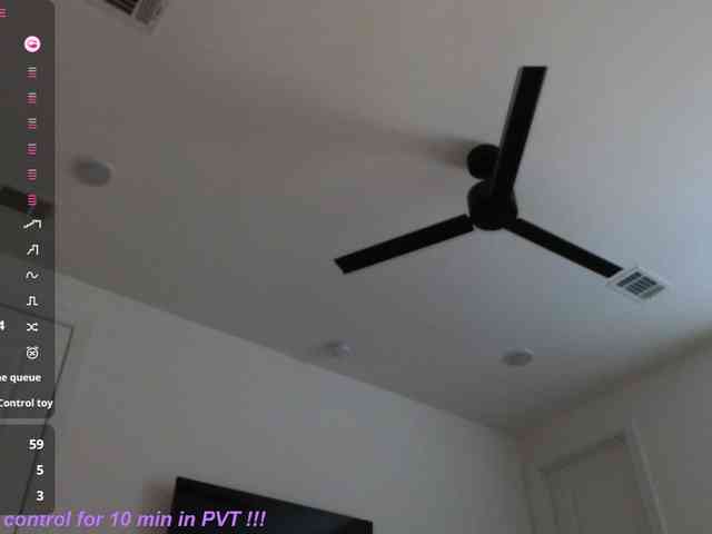 VioletBaby webcam