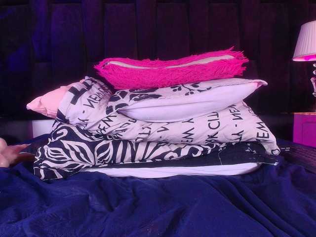 shels-loreds from BongaCams