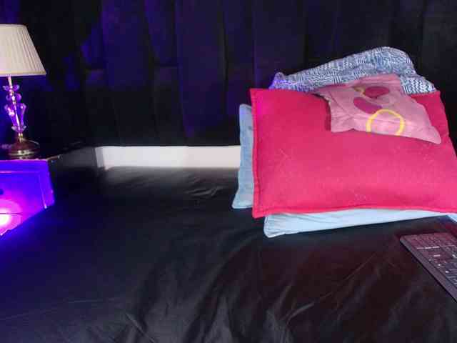 shels-loreds webcam