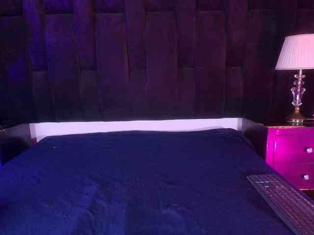 shels-loreds webcam