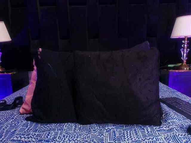 shels-loreds webcam
