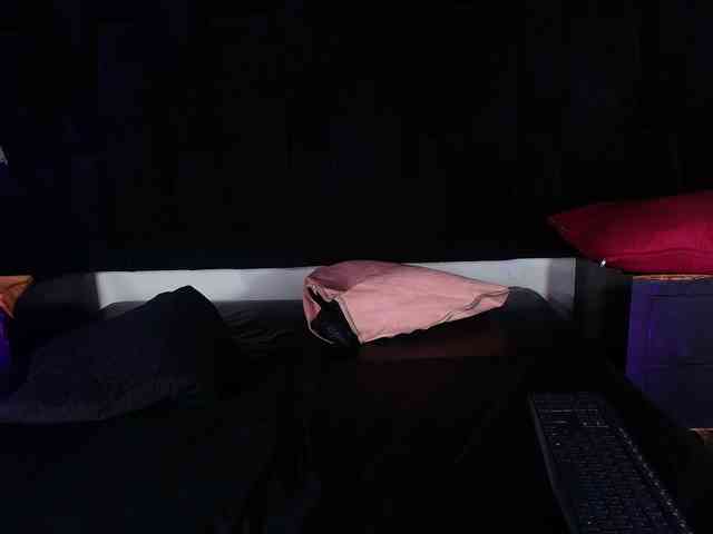 shels-loreds webcam