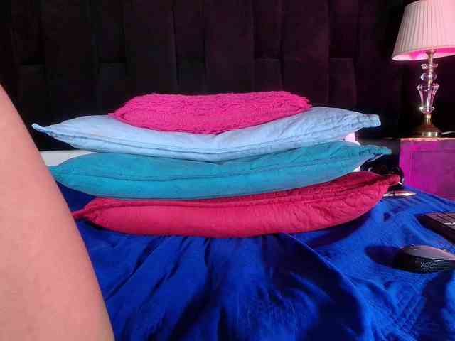 shels-loreds webcam