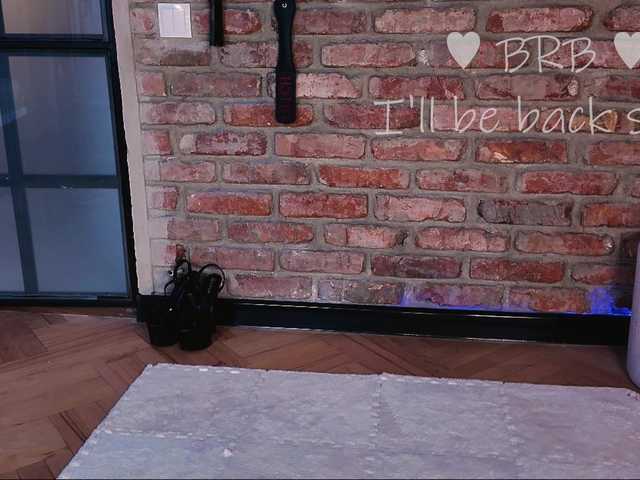 VikkiRood's BongaCams show and profile