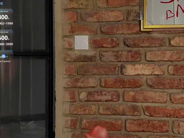 VikkiRood live cam profile