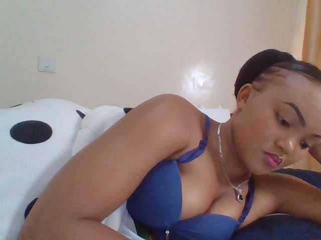 Beautystar12's BongaCams show and profile