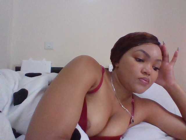 Beautystar12's BongaCams show and profile