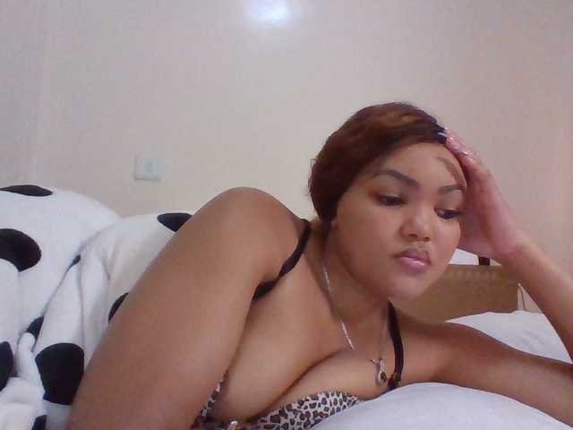 Beautystar12's BongaCams show and profile