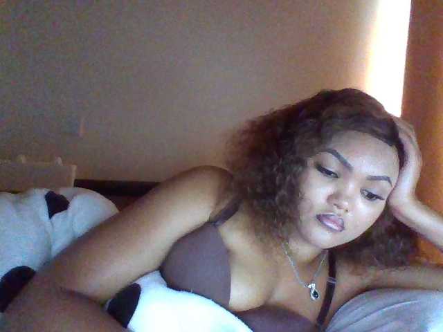 Beautystar12's BongaCams show and profile