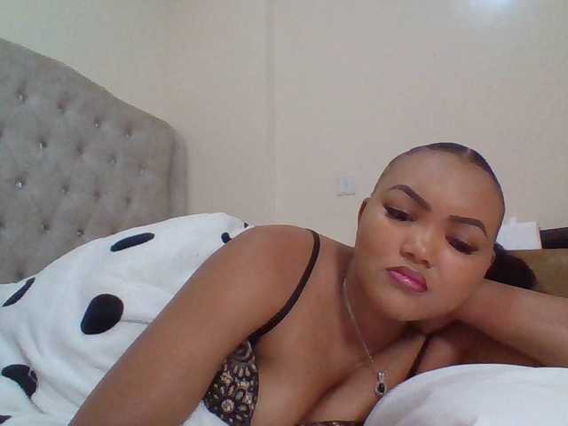 Beautystar12's BongaCams show and profile