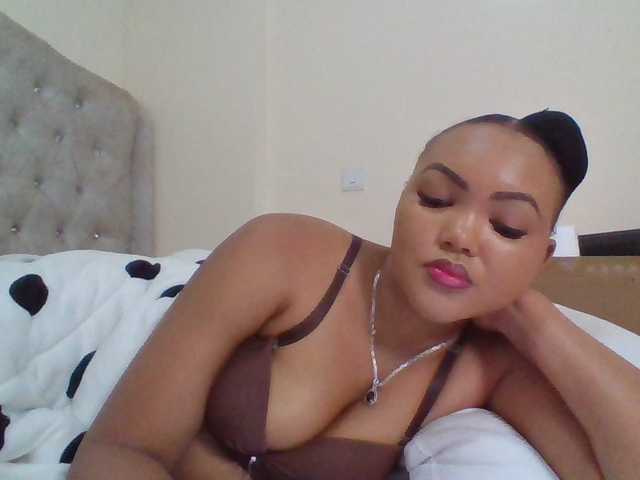 Beautystar12's BongaCams show and profile