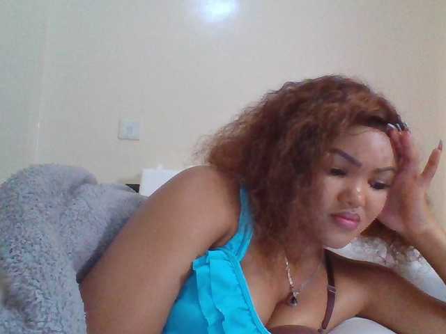 Beautystar12's BongaCams show and profile