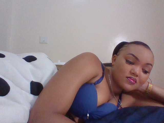 Beautystar12's BongaCams show and profile