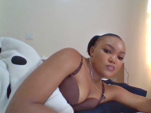 Beautystar12's BongaCams show and profile