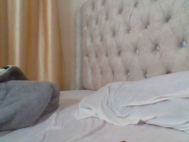 Beautystar12's BongaCams show and profile