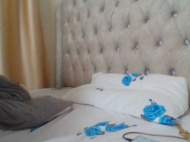 Beautystar12's BongaCams show and profile