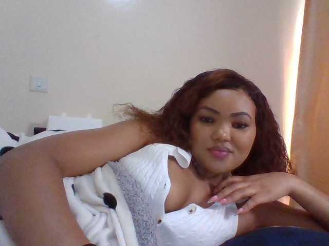 Beautystar12's BongaCams show and profile