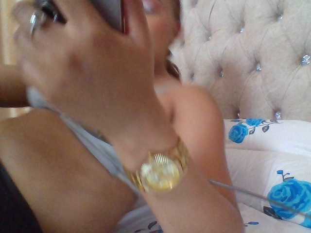 Beautystar12's BongaCams show and profile