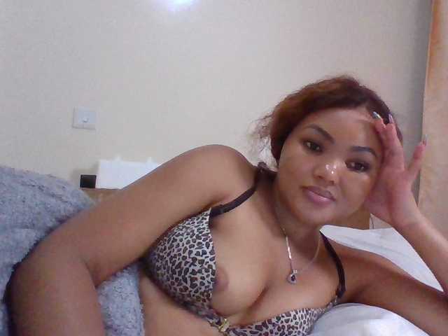 Beautystar12's BongaCams show and profile